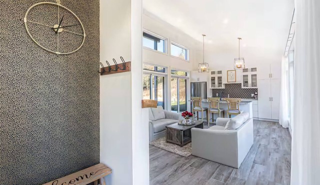 Modern elegance and cozy charm! Our Chalet Aura offers tranquil landscape views.