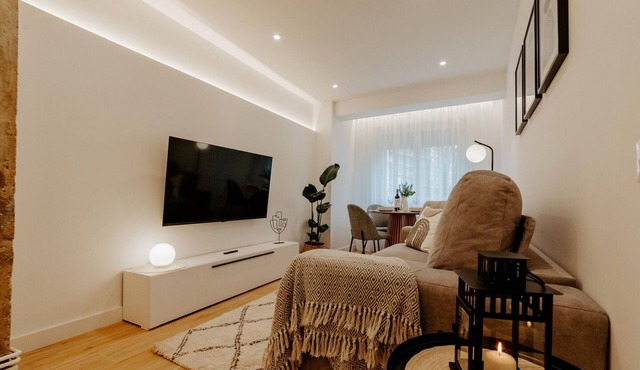 Modern Elegance in the Heart of Logroño for 6 People