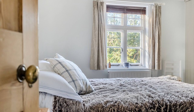 Modern English Rustic Cottage | Peaceful & Picture-Perfect | Working Open Fire