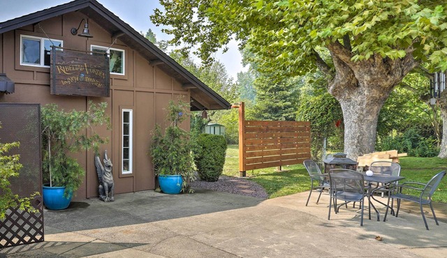 Modern Entertainment Getaway Off Sacramento River!