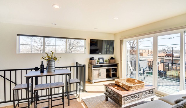 Modern Erie Home - Walk to Downtown!