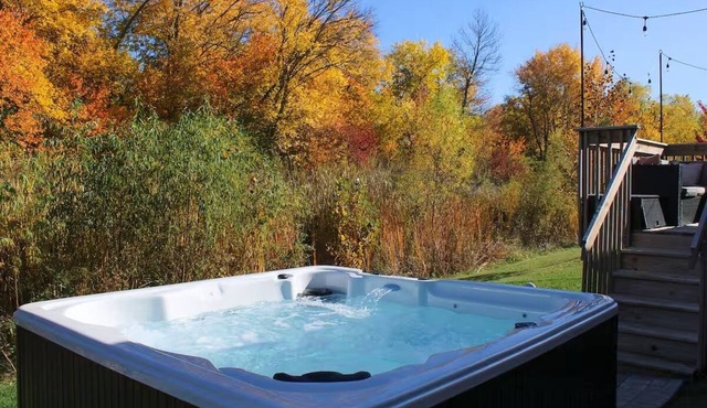 Modern Escape - HotTub+Game Room