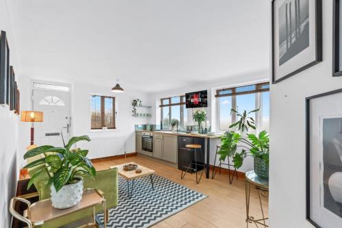 Modern Escape in Peaceful Woodingdean