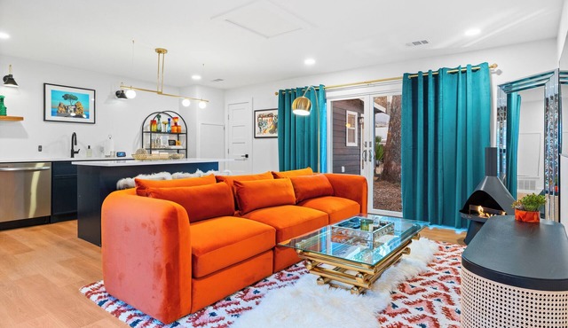 Modern Escape w/Fireplace next to Pickleball Club
