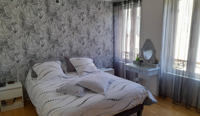 Modern, fully-equipped apartment