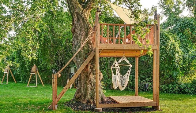 Modern Family and Pet Friendly Home in Prince Edward County with Pool and Canal