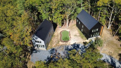Modern Family Cabins 1 min to Bryce Perfect for Families