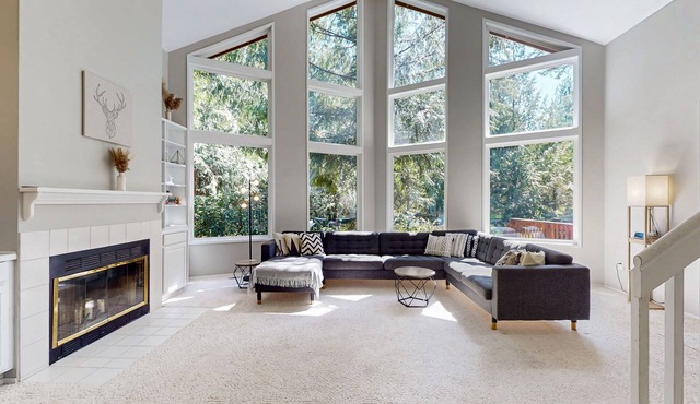 Modern, family-friendly lakefront retreat with private hot tub and lake access