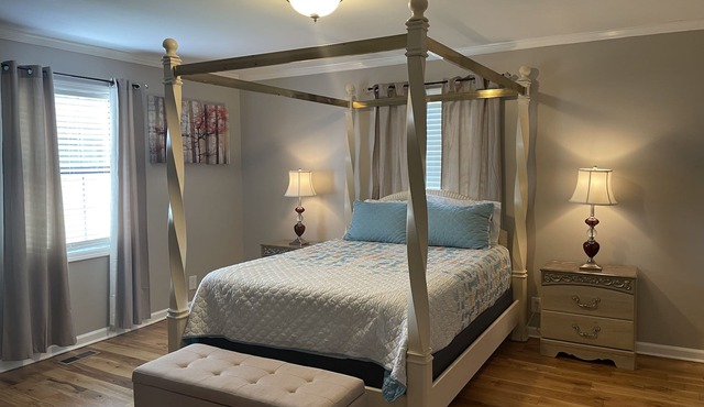 Modern Farm House Near Callaway Gardens