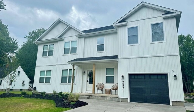 Modern Farmhouse-716 ~BRAND NEW!~ Sleeps 20!