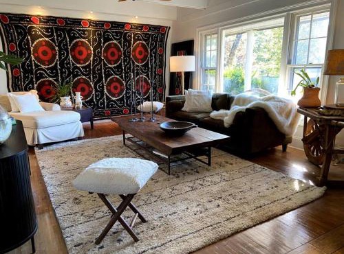 Modern Farmhouse Escape
