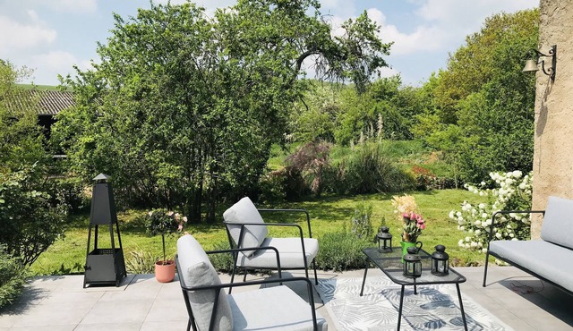Modern farmhouse in a hamlet at the gates of the Morvan