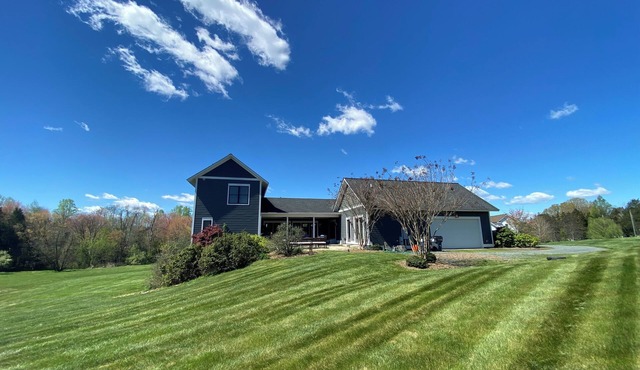 Modern Farmhouse in Keswick 5BR/4BA