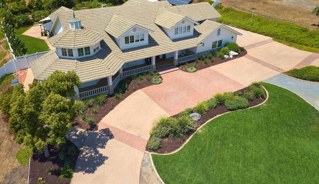 Modern Farmhouse Luxury Resort on One Acre