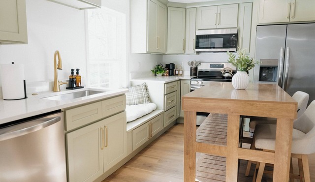 Modern Farmhouse Retreat: Near Keeneland & Bluegrass Airport