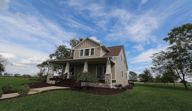 Modern FarmHouse to Gather Your Family & Friends