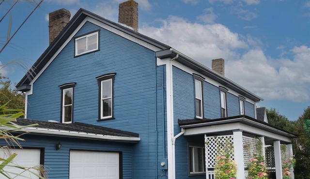 Modern Farmhouse in town.