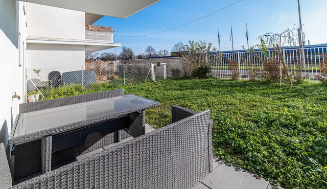 Modern flat with garden at Lyon doors - Welkeys