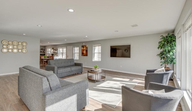 Modern Flower Mound Home Less Than 2 Mi to River Walk