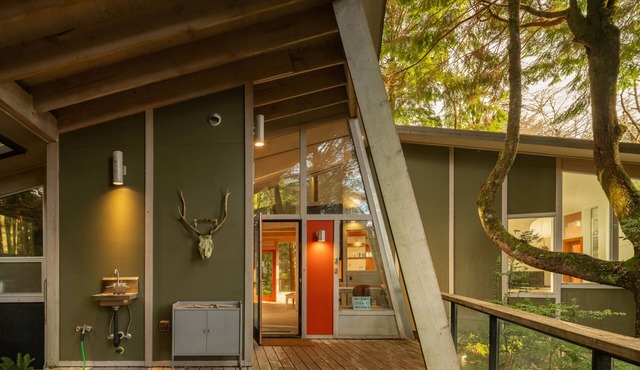 Modern Forest Retreat on 2 Acres: Near Cape Meares Beach & Steam Shower