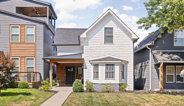 Modern Fountain Square 3 BR, Firepit & Gaming Garage - only 10 min to City!