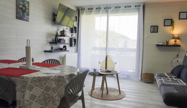 Modern 28m² studio for 4 near ski lift in Saint-François-Longchamp