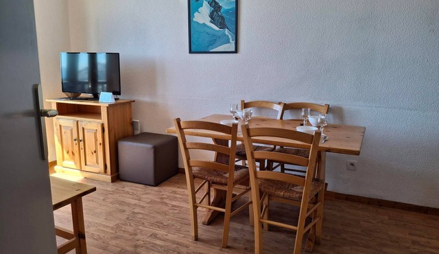 Modern 2-bedroom apartment at the foot of the slopes in St-François-Longchamp