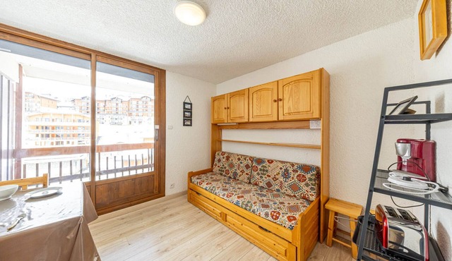 Modern studio ideal for 2, ski-in/ski-out