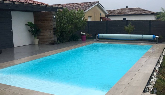 Modern house 10 minutes from beaches