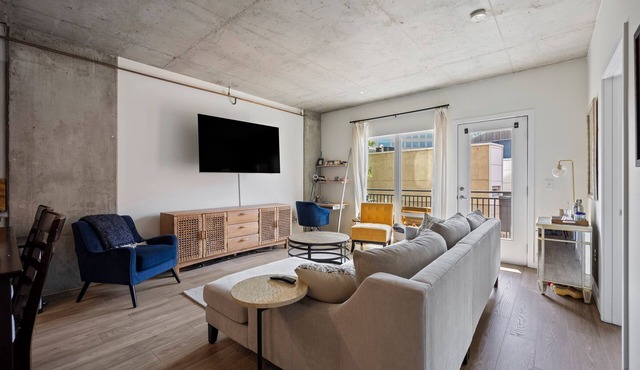 Modern Furnished Loft w Parking + Balcony Near Union Station