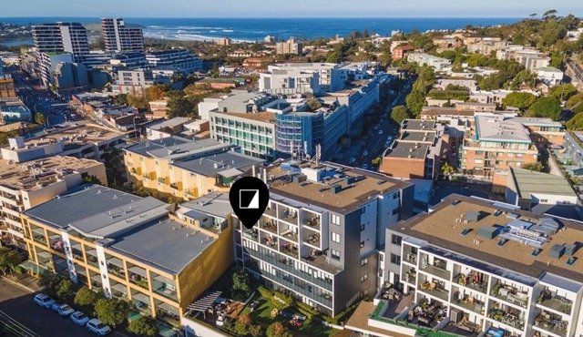 Modern Furnished Studio in heart of Dee Why | 5 minutes to Beach | Parking Inc