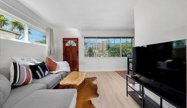 Modern Gem | Close to Downtown