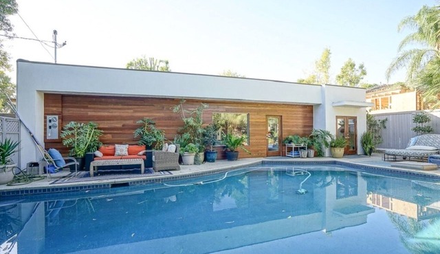 Modern gem/creative oasis in central Sherman Oaks