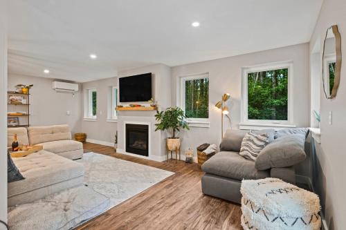 Modern Gem on 15 Acres, 5 Mi to Old Orchard Beach!