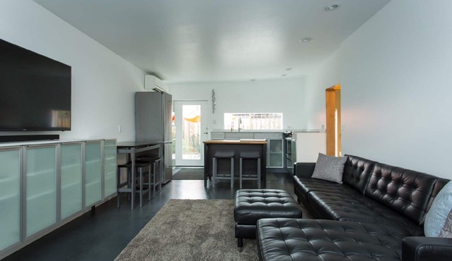 Modern Get Away - The Boat House