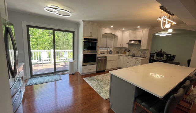 Modern Getaway Retreat House on 2 Acres