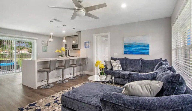 Modern getaway near the beach with room for a boat