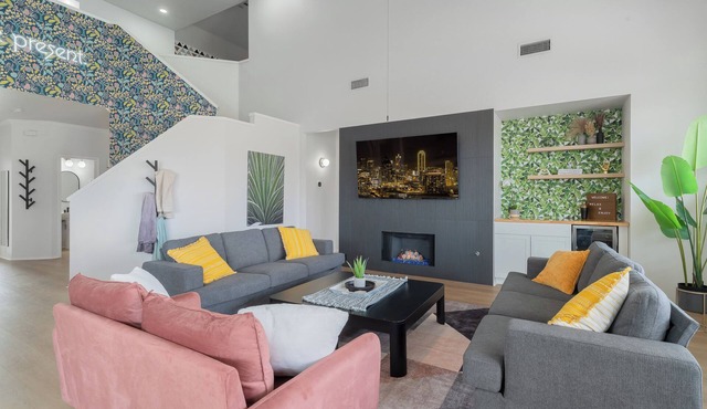Modern Grand Prairie Retreat w/Pool Game Room -10 Min to Stadiums & More