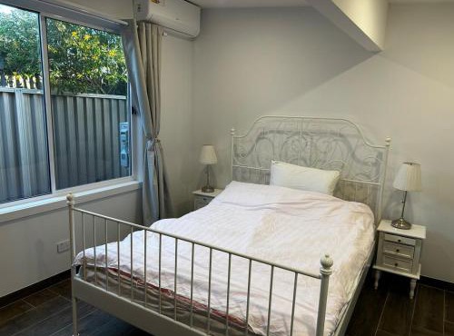 Modern Granny Flat with Private Patio in Belmore