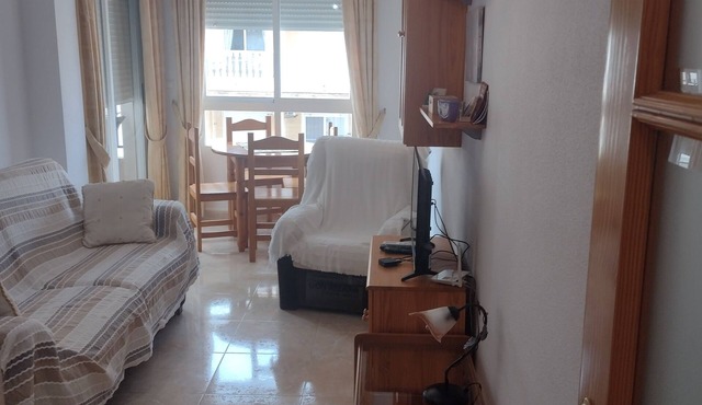 Modern Guardarmar bed/2 bath apartment with wi fi.