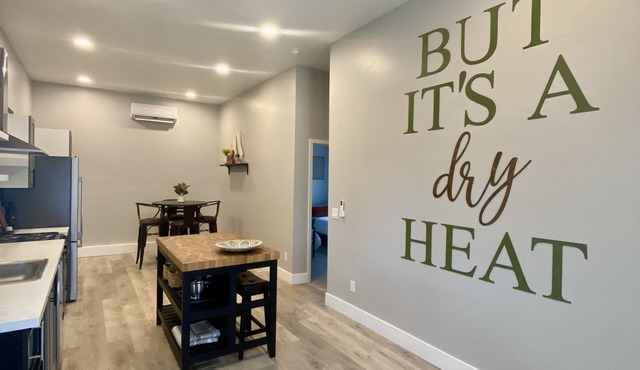 Modern Guest House in Great Central Location!
