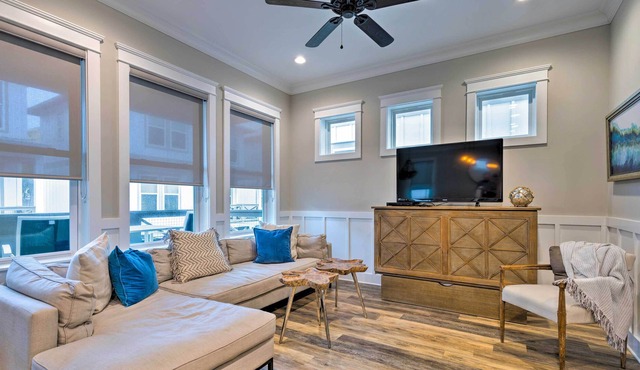 Modern Gulf Shores Cottage w/ Pool & Beach Access!