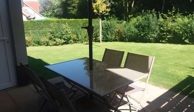 Modern House in Saint-Valery-sur-Somme with Garden, Terrace, Parking, and Bikes