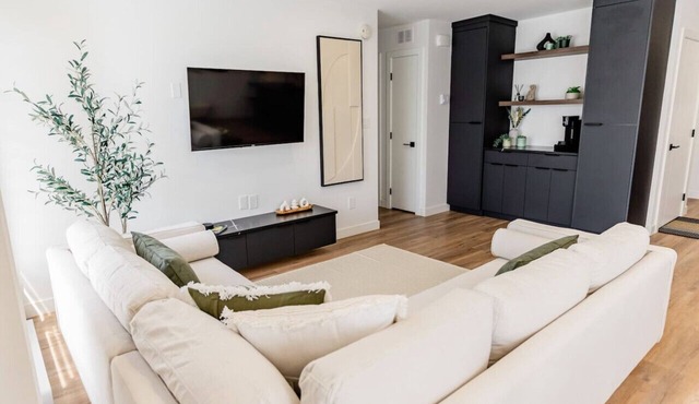 Modern Haven | Steps to Downtown