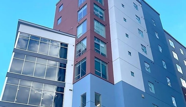 Modern Haven | Walk 2 Gulch & Broadway