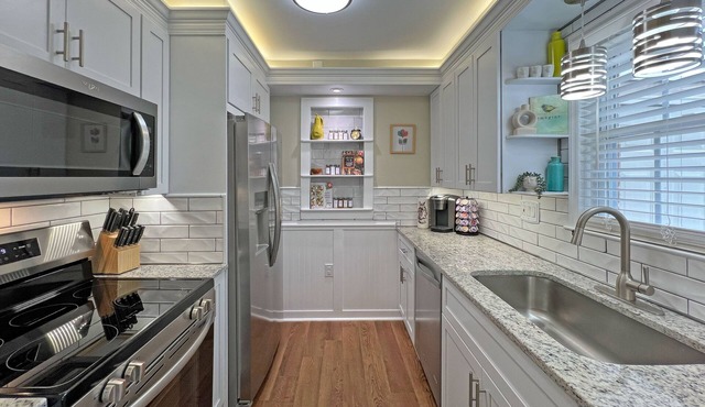 Modern Hickory Hideaway