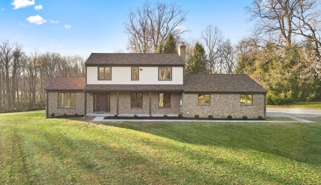 Modern Hideaway Retreat in Woodbine!