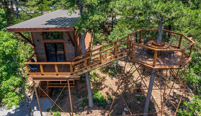 Modern High End Cabin #3 on Horsehead lake with private viewing tower