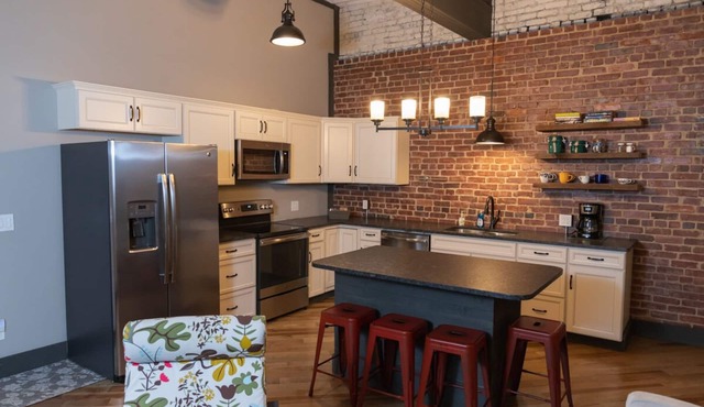 Modern/Historic Loft on Main Street B