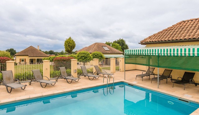 Modern holiday home with swimming pool